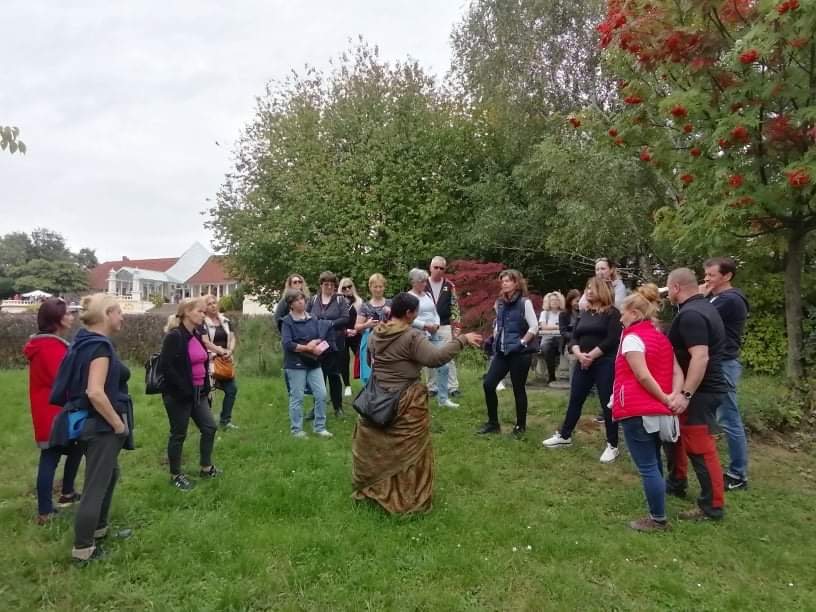 Csapatépítő nordic walking program – Gyalogolj.hu
