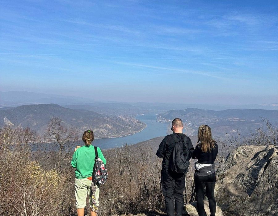 Nőnapi kirándulás a Pilisbe – Prédikálószék, Pilis – nordic walking túra